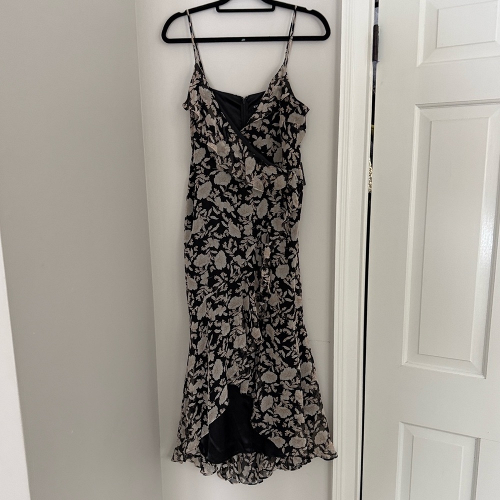 Express Elegant Black and Cream Floral Dress